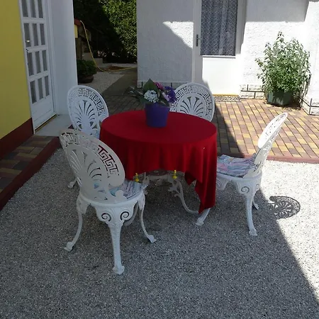 In Balatongyorok/balaton 18883 Apartmán